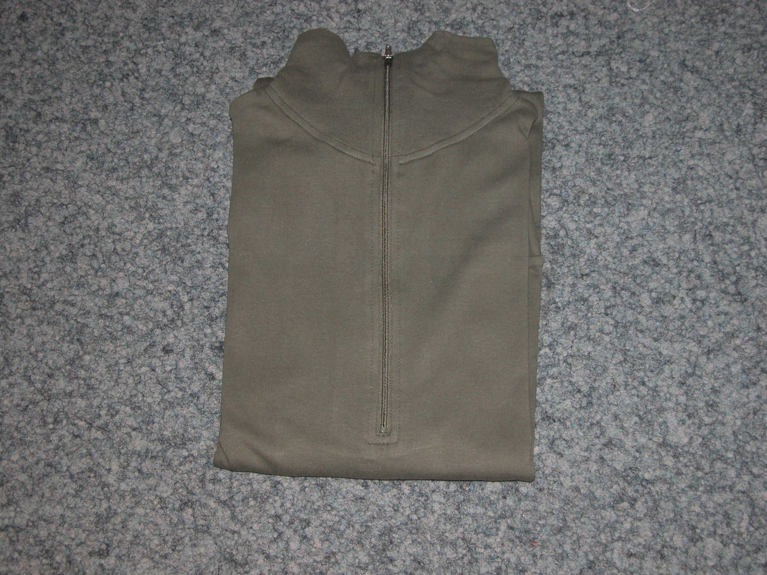 Gnägi Militär Rollkragen Shirt oliv, Langarm, CH Produkt