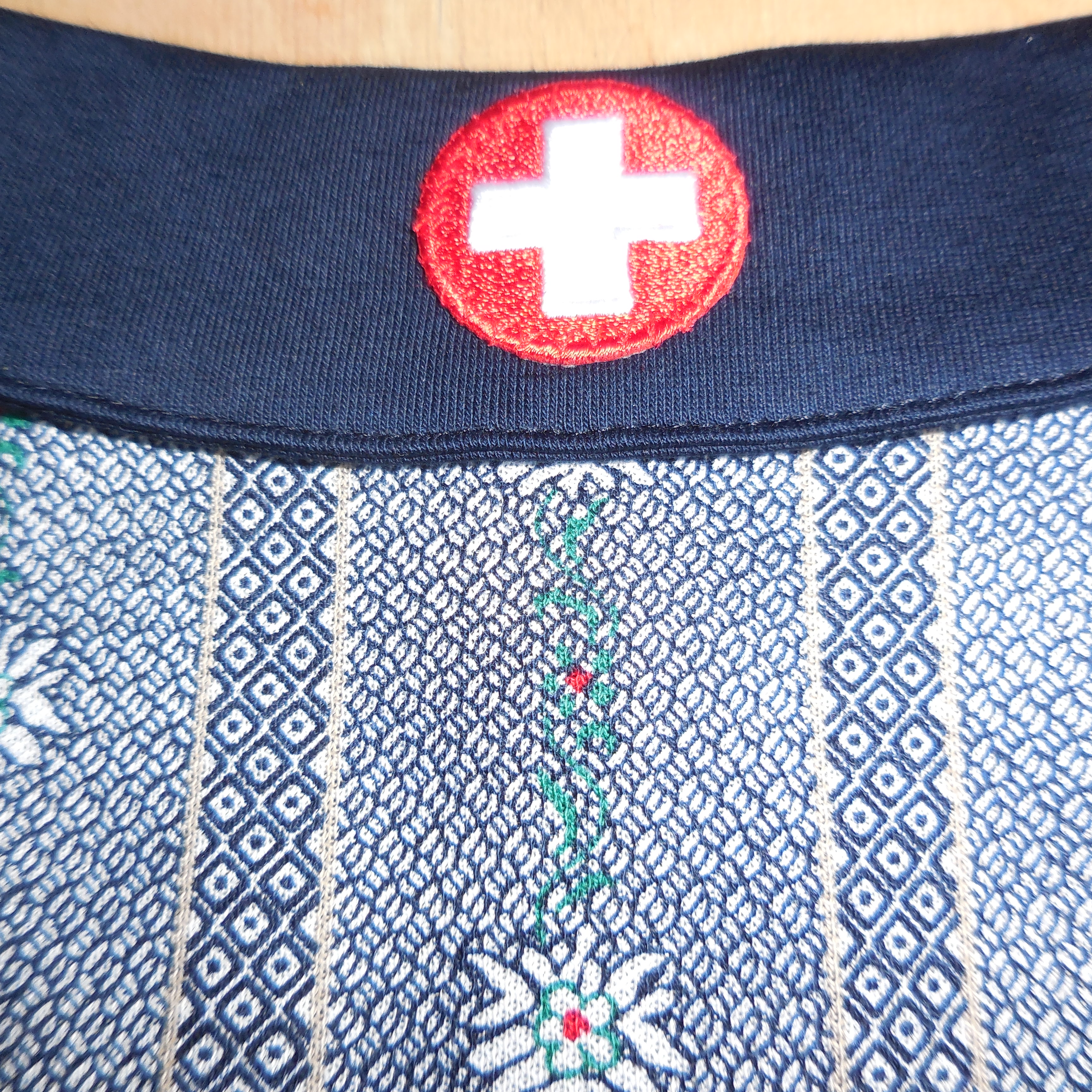 Edelweiss Polo Shirt, anthrazit von ISA, CH.  AUSVERKAUF 