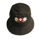Mütze aus Stoff schwarz, bestickt Edelweiss und CH Kreuz